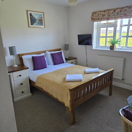 Wayside B&B Salhouse Экстерьер фото