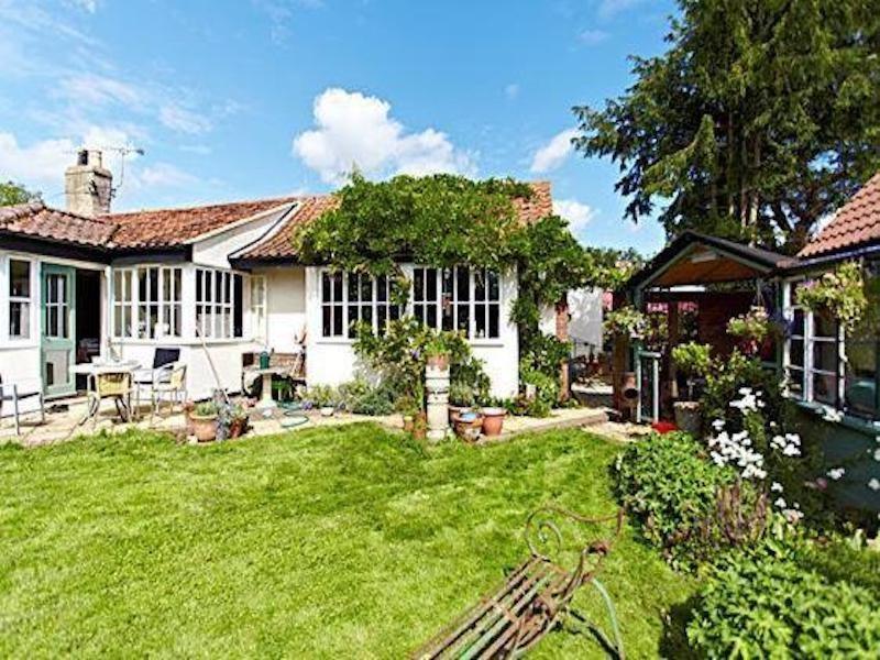 Wayside B&B Salhouse Экстерьер фото